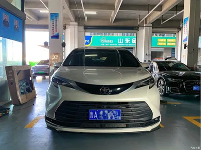 2024 Toyota Sienna 2.5L Hybrid 4WD Premium Edition, фото 1, лот 10324082