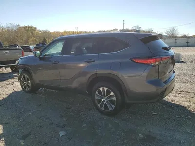 2021 TOYOTA HIGHLANDER XLE, фото 2, лот 10493503
