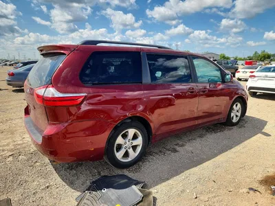 2015 TOYOTA SIENNA LE, фото 3, лот 10581180