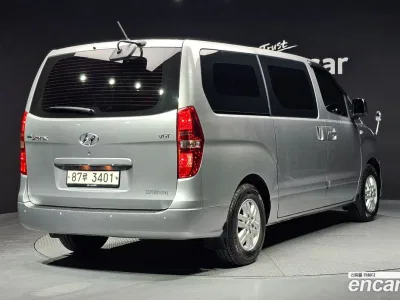 2021 Hyundai Starex Van 3-Seater, фото 2, лот 10192368