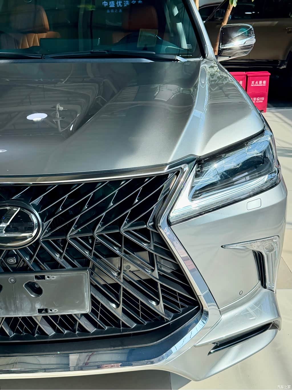 2019 Lexus LX, фото 3, лот 11216727