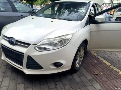 2012 Ford Focus Hatchback 1.6L Automatic Comfort, фото 1, лот 10300836
