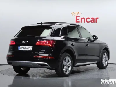 2020 Audi Q5 40 TDI Quattro Premium, фото 1, лот 10087714