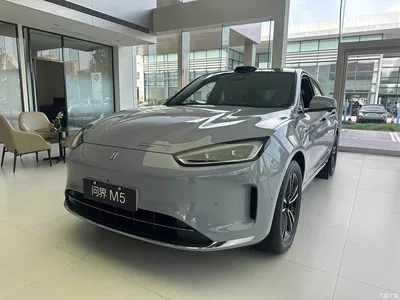 2025 AITO Wenjie AITO M5 Extended Range Ultra AWD, фото 1, лот 10395922