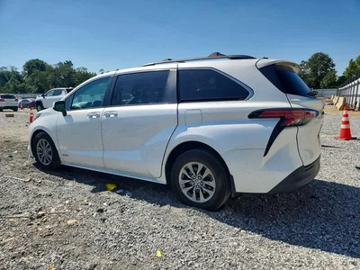 2021 TOYOTA SIENNA XLE, фото 2, лот 11208592