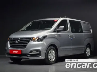 2020 Hyundai Starex Van 5-Seater, фото 1, лот 10194884
