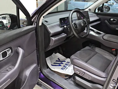 2026 Leapmotor C16 Model Year EREV 280 LiDAR Premium Edition 6-Seater, фото 4, лот 10317168