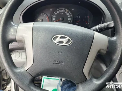 2010 Hyundai Starex 5-Seater VAN, фото 4, лот 10191129