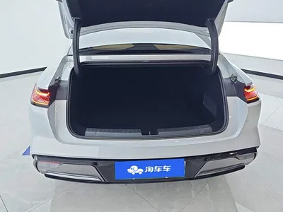 2025 Geely Galaxy Galaxy E8 Model 610km Explorer+ Edition, фото 4, лот 10391333