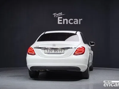 2017 Mercedes-Benz C-Class C200, фото 3, лот 10046392