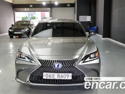 2019 Lexus ES 300h Luxury Plus, фото 1, лот 10033750