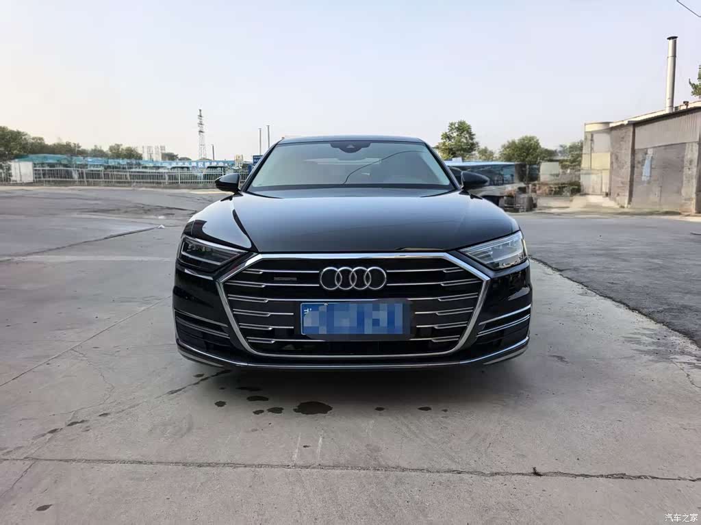 2022 Audi A8 A8L 50 TFSI quattro Comfort Collector's Edition, фото 1, лот 11098248