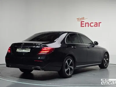 2020 Mercedes-Benz E-Class E250 Avantgarde, фото 1, лот 10050635