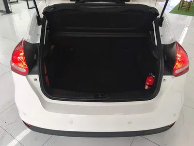 2018 Ford Focus Hatchback Classic 1.6L Automatic Trend Smart Edition, фото 4, лот 10293061