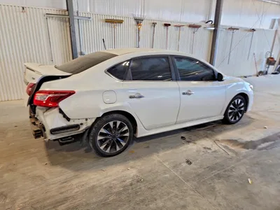 2017 NISSAN SENTRA SR, фото 3, лот 10755134