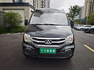 2017 SAIC Maxus Xintu V80 2.5T AMT Noble China V Short Wheelbase Medium Roof 7-seater, фото 2, лот 11481290