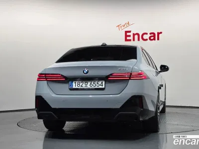 2025 BMW 5-Series 520i M Sport, фото 4, лот 10527104