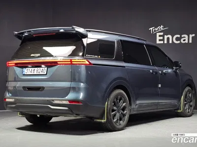 2023 Kia Canival Diesel 9-Seater Signature, фото 1, лот 10521707