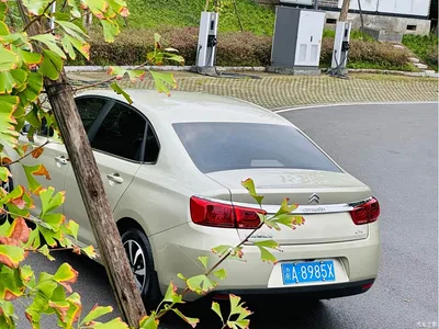 2016 Citroën C4 C-Quatre 1.6L Automatic Luxury Model, фото 4, лот 11206359