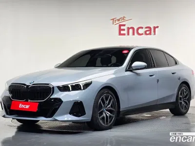 2026 BMW 5-Series 520i Special Edition, фото 1, лот 10216002
