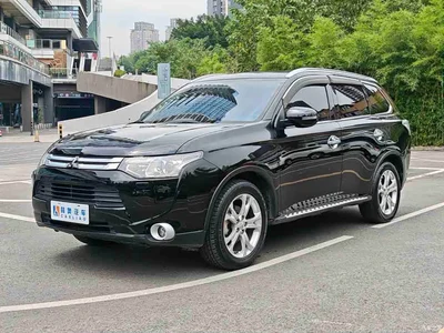 2014 Mitsubishi Outlander (Import) 2.4L 4WD Luxury Value Edition 7-seater, фото 4, лот 10339167