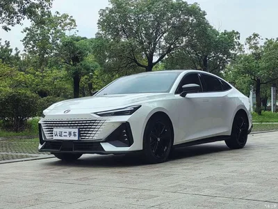 2022 Changan UNI-V 1.5T Premium Model, фото 1, лот 10886955