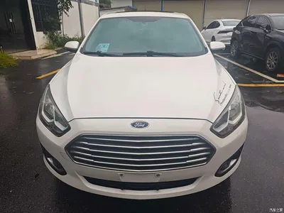 2015 Ford Escort 1.5L Automatic Fashion, фото 2, лот 10292893
