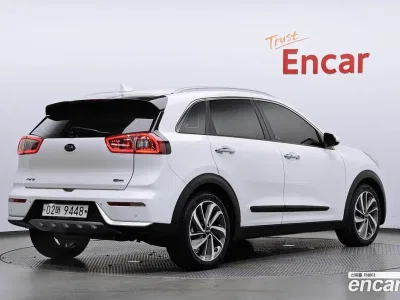 2017 Kia Niro Noblesse, фото 2, лот 10832370