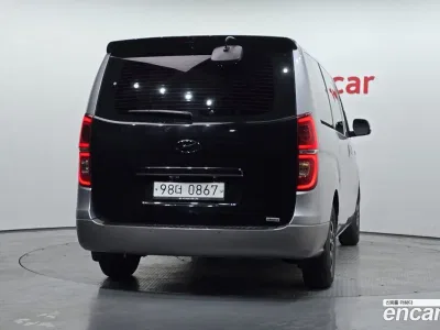 2012 Hyundai Starex 5-Seater VAN, фото 4, лот 10192465