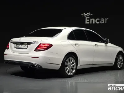 2017 Mercedes-Benz E-Class E220d 4MATIC Exclusive, фото 2, лот 10210135