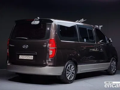 2019 Hyundai Starex Urban 9-Seater, фото 1, лот 10193035
