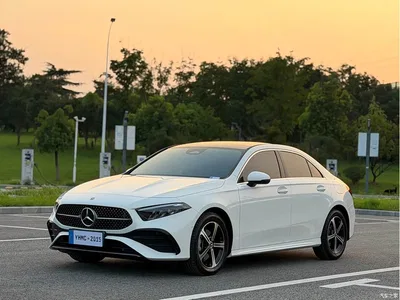 2024 Mercedes-Benz A-Class A 200 L Fashion Edition, фото 1, лот 10281959