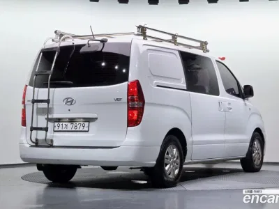 2017 Hyundai Starex 5-Seater VAN, фото 2, лот 10229805