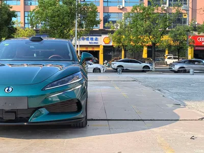 2026 Denza Z9GT Model Yi San Fang Flash Charge Performance Edition, фото 4, лот 10407237