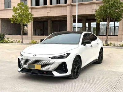2022 Changan UNI-V 1.5T Premium Model, фото 1, лот 10250807