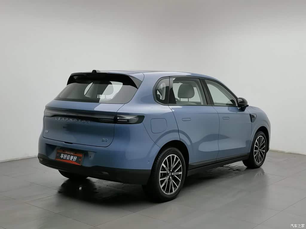 2025 Leapmotor B10 510 LiDAR Edition, фото 2, лот 11197756