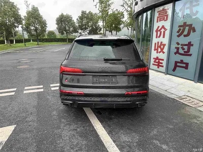 2025 Audi Q7 45 TFSI quattro S line Black Warrior, фото 3, лот 10237468