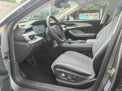 2025 Hongqi H5 PHEV 170 Super Hybrid Edition, фото 4, лот 10287135