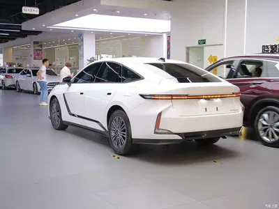 2025 Lexus ES Model 300h Base Version, фото 2, лот 10312573