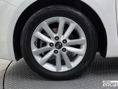 2017 Kia K3 Trendy, фото 4, лот 11111201