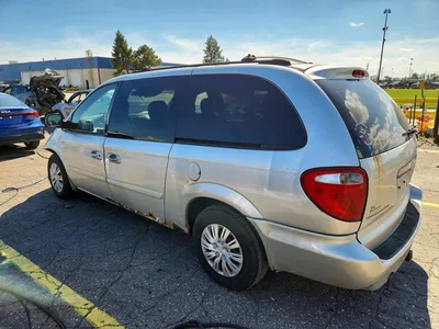 2006 CHRYSLER TOWN & COUNTRY LX, фото 2, лот 10868886