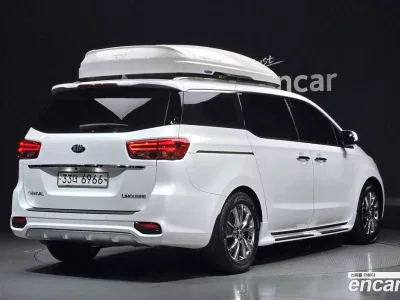 2019 Kia Canival 7-Seater Limousine, фото 2, лот 10712177