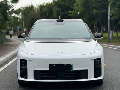 2025 Li Auto i6 2WD Base Model, фото 2, лот 11570141