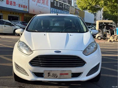 2013 Ford Fiesta Sedan 1.5L Manual Trend, фото 2, лот 10281237