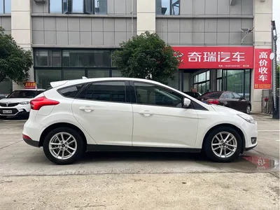 2017 Ford Focus Hatchback EcoBoost 125 Auto Super Fashion Smart Edition, фото 4, лот 10297141