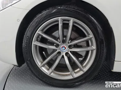 2020 BMW 5-Series 520d M Sport Package Plus, фото 4, лот 10054697