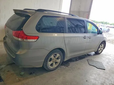 2013 TOYOTA SIENNA LE, фото 3, лот 10541866