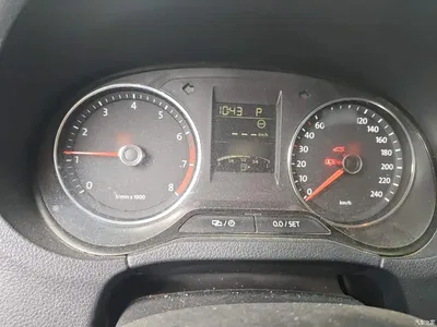 2014 Volkswagen Polo 1.6L Automatic Comfort Edition, фото 4, лот 11205266