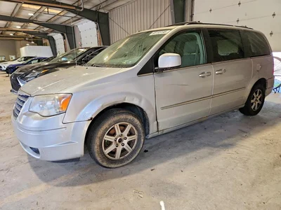 2010 CHRYSLER TOWN & COUNTRY TOURING, фото 1, лот 10868700