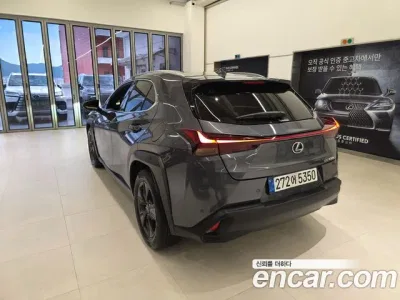 2026 Lexus UX 300h 2.0 2WD, фото 2, лот 10033551